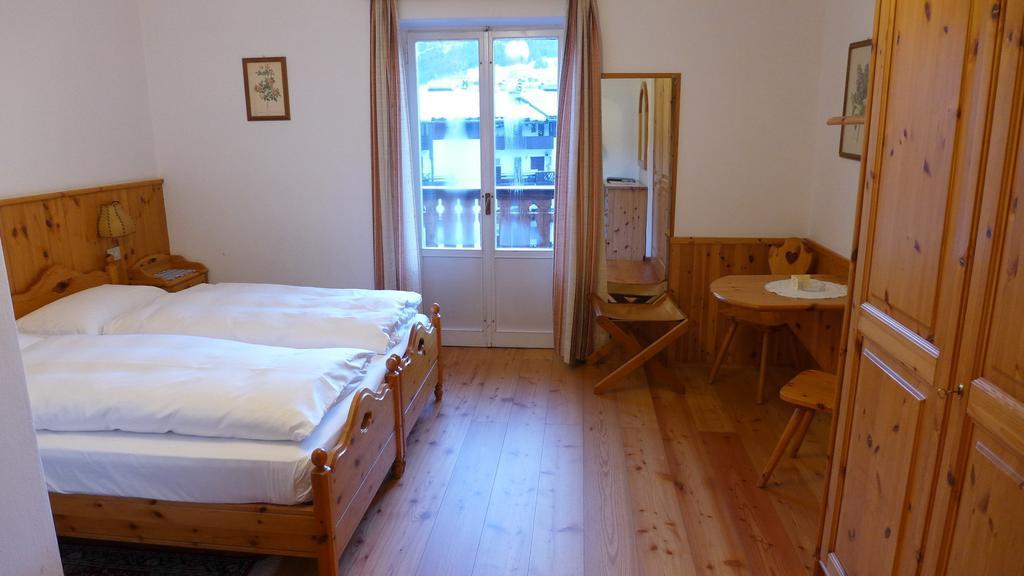 Hotel Bellaria - Cortina dʼAmpezzo Chambre photo