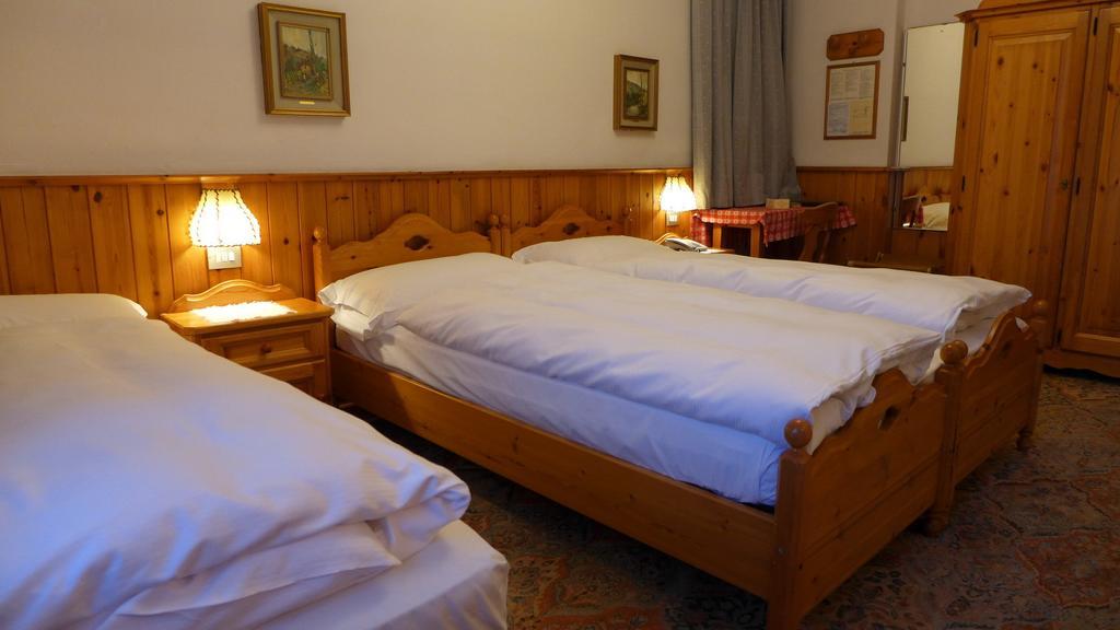 Hotel Bellaria - Cortina dʼAmpezzo Chambre photo