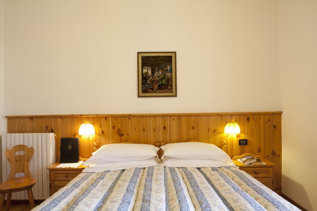 Hotel Bellaria - Cortina dʼAmpezzo Chambre photo