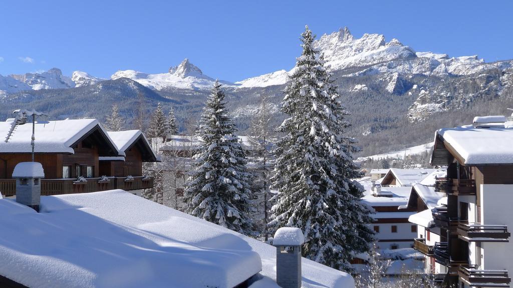 Hotel Bellaria - Cortina dʼAmpezzo Extérieur photo