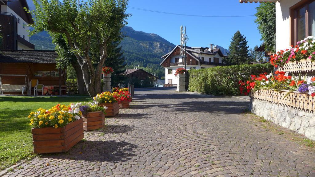 Hotel Bellaria - Cortina dʼAmpezzo Extérieur photo