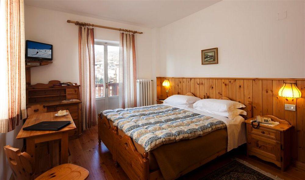 Hotel Bellaria - Cortina dʼAmpezzo Extérieur photo